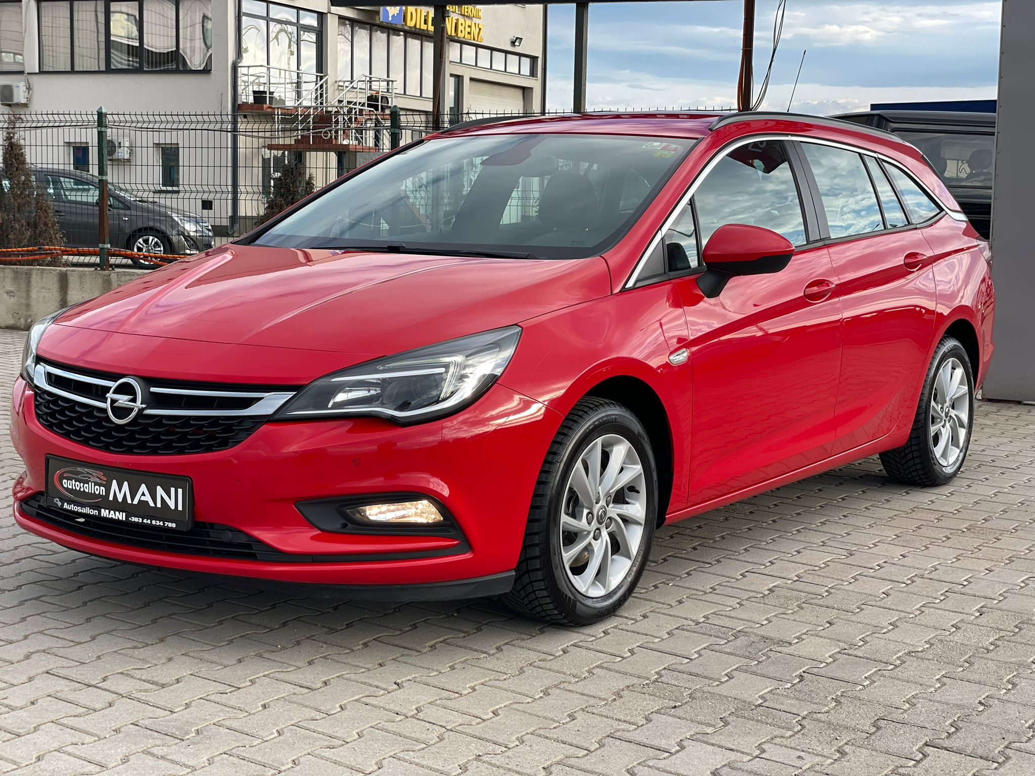 Opel Astra   - 2019
